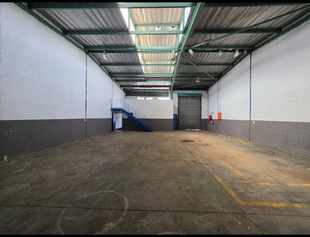 275M² WAREHOUSE TO LET IN STORMILL